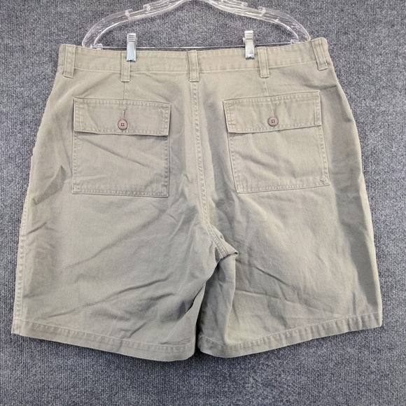 Eddie Bauer Men's Chino Shorts Green Size 40 100% Cotton Slash Pockets - Picture 2 of 10